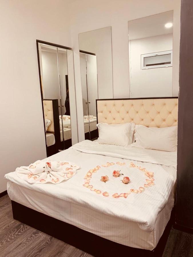 It Hotel Tumanyan Street Erevan Exterior foto