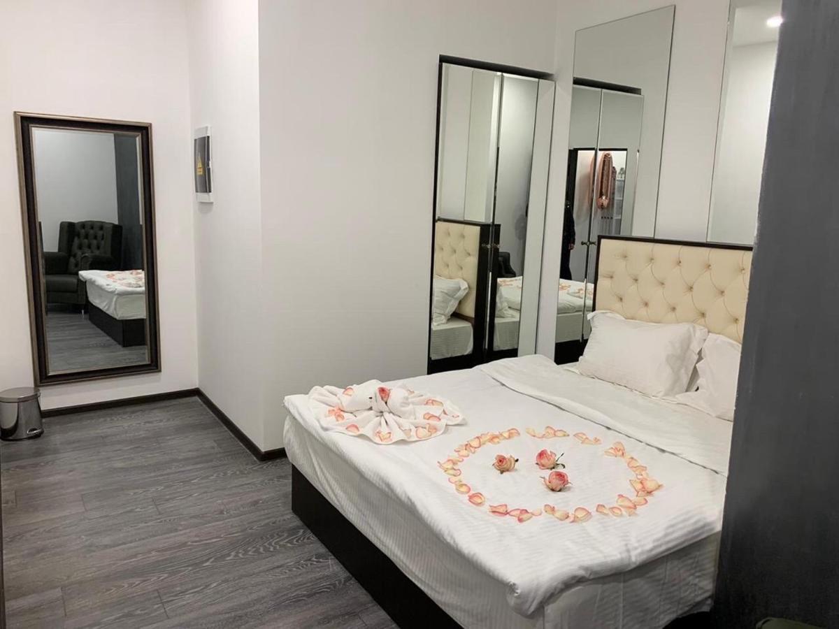 It Hotel Tumanyan Street Erevan Exterior foto